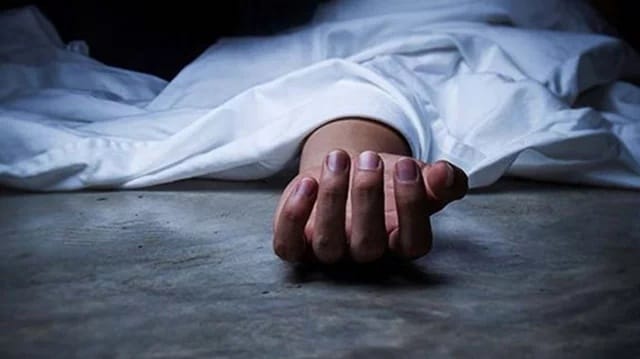 রূপগঞ্জে চোরের হাতে দোকানির স্ত্রী ও জনতার হাতে চোর নিহত