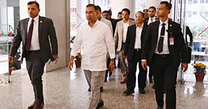 সচিবালয়ে সময়মতো উপস্থিতি নিশ্চিতে প্রধানমন্ত্রীর ঝটিকা পরিদর্শন