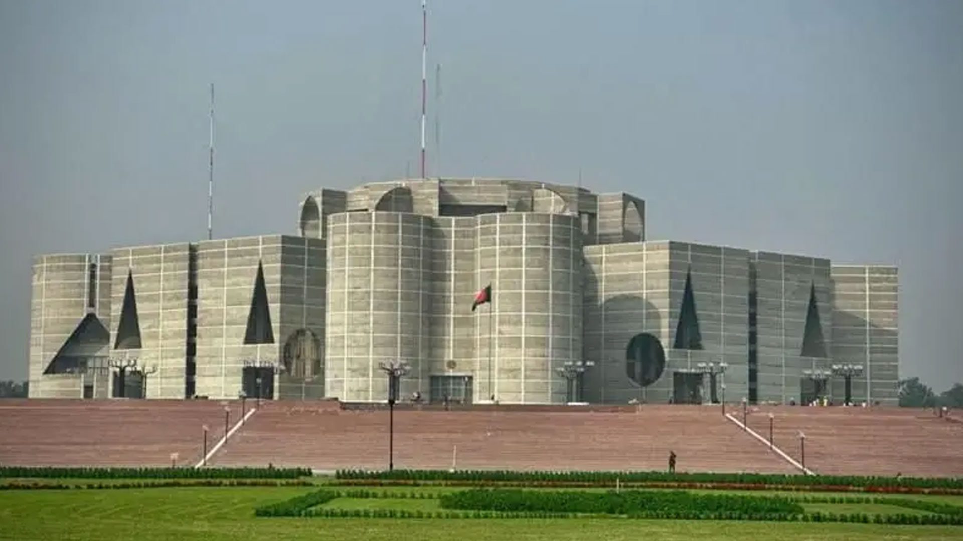 আজ বসছে ত্রয়োদশ জাতীয় সংসদের প্রথম অধিবেশন