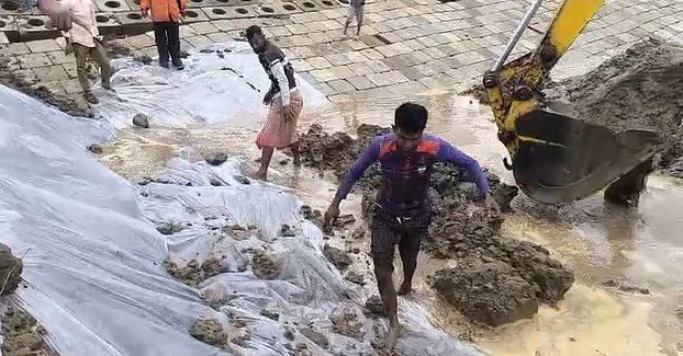সুনামগঞ্জে অতিবৃষ্টি ও ঢলে হাওর প্লাবিত, ভেঙেছে দুই বাঁধ