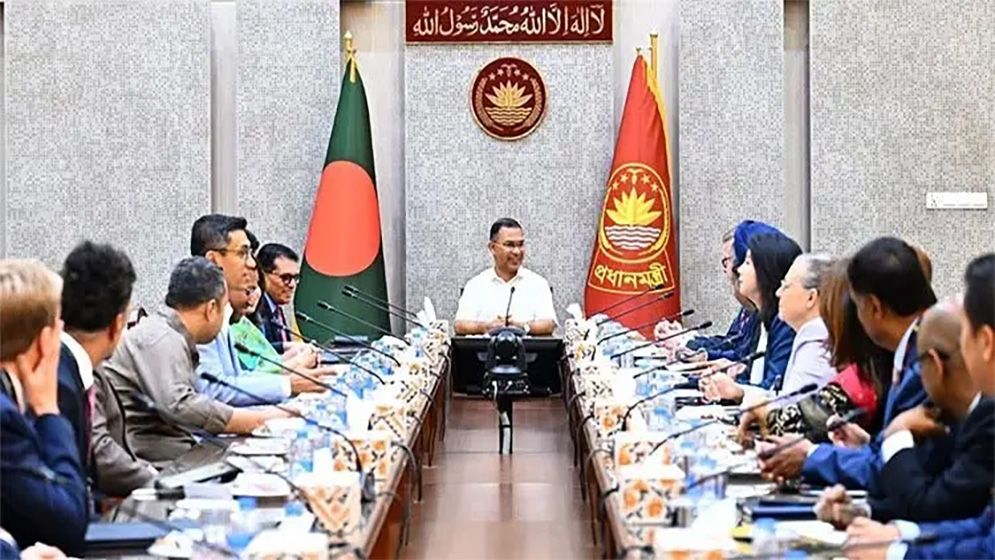 যুক্তরাষ্ট্র-বাংলাদেশ বাণিজ্য সম্পর্ক জোরদারে প্রধানমন্ত্রীর সঙ্গে ব্যবসায়ী প্রতিনিধিদের বৈঠক