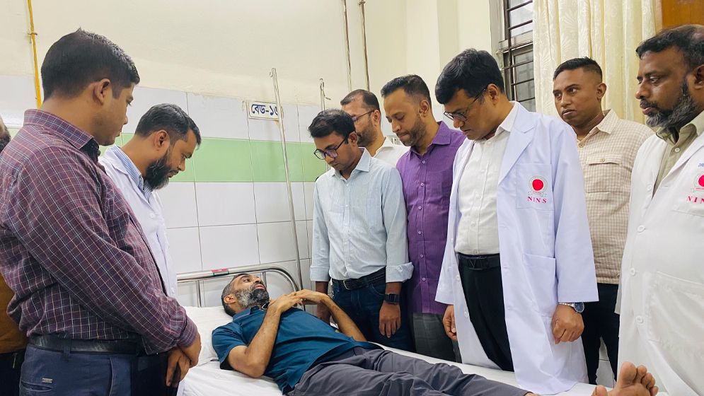 খুলনার খান সাইফুলের চিকিৎসার দায়িত্ব নিলেন প্রধানমন্ত্রী তারেক রহমান