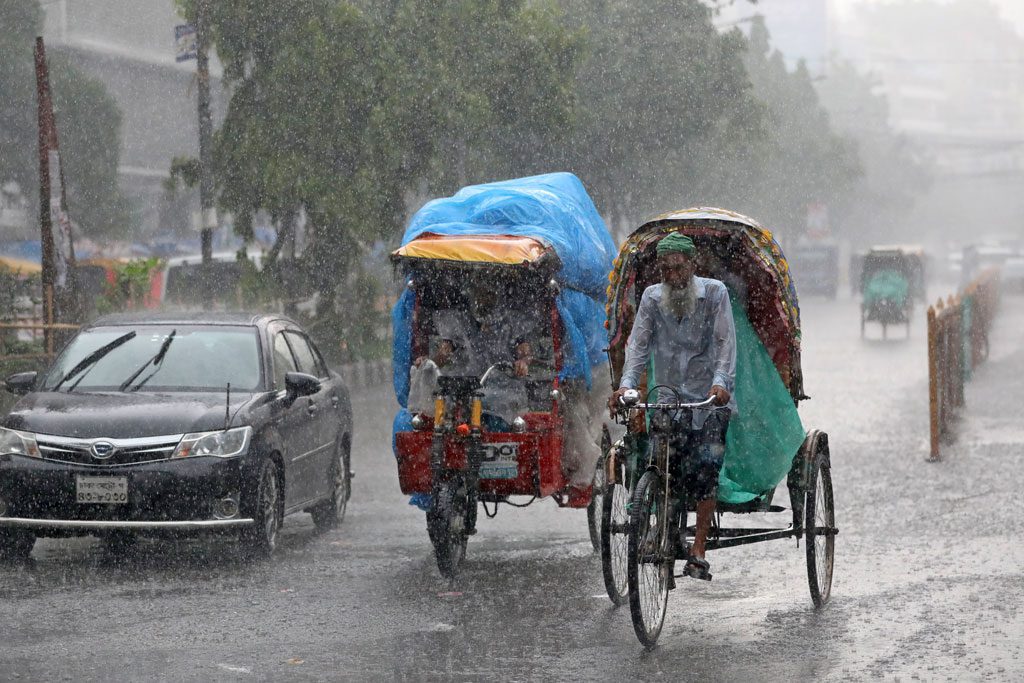 রাতের মধ্যে দেশের ৬ জেলায় ঝড়ো হাওয়াসহ বজ্রবৃষ্টির পূর্বাভাস
